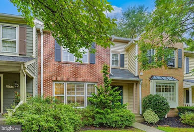 11752 Great Owl Cir, Reston, VA 20194 - photo 7