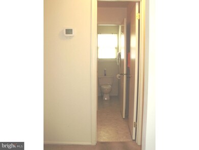 69 Knollwood Dr, Woodbury, NJ 08096 - photo 6