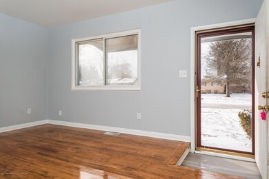 3624 Lucie St-5