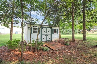 Shed/workshop with electric