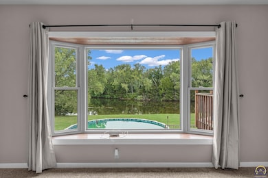 2040 SW Cottonwood Ln, Topeka, KS 66615 - photo 6