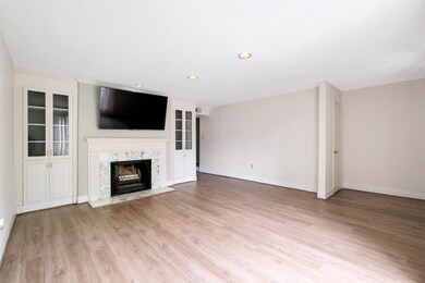 Beautiful vinyl plank flooring throughout-no carpet!