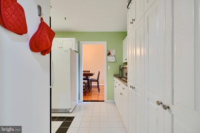 The Towers at Harbor Court unit 706, Baltimore, MD 21202 - photo 6