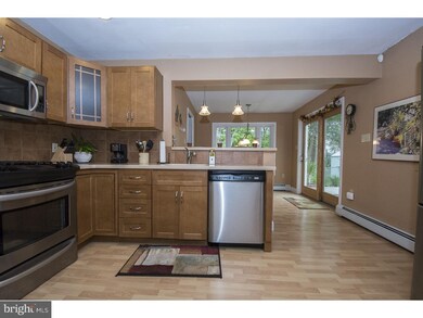 839 Quince Ln, Secane, PA 19018 - photo 6