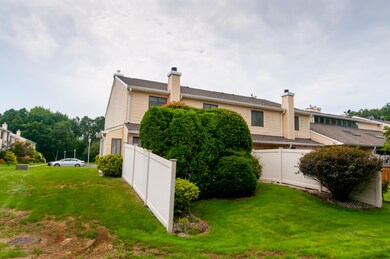 44 Front Ct, Old Bridge, NJ 08857 - photo 3