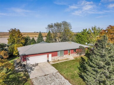 2463 110th St, Marengo, IA 52301 - photo 4