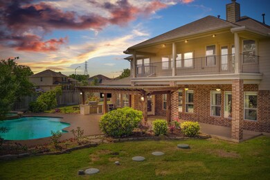 8001 Cullen Estates Dr, Pearland, TX 77584 - photo 2