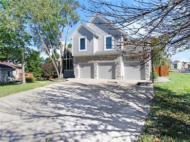 5528 Brownridge St, Shawnee, KS 66218 - photo 4