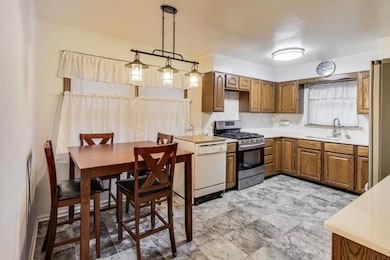 unlisted-address, Dolton, IL 60419 - photo 7