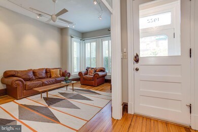 1922 Calvert St NW, Washington, DC 20009 - photo 3