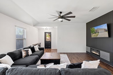 1312 Cedar Hollow Dr, Princeton, TX 75407 - photo 6