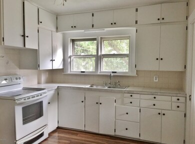 570 W Main St, Niles, MI 49120 - photo 6