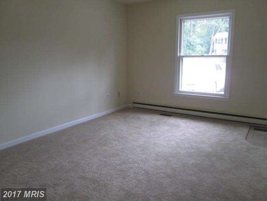 11040 Hickory School Rd, Williamsport, MD 21795 - photo 3