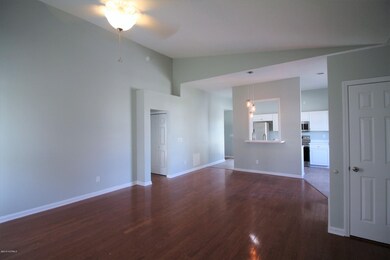 MLS 190828 LR-Kitchen2 - Splitbrook 2213
