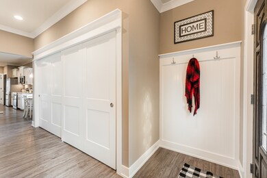 100 Boulder Ct unit 100, Genoa, IL 60135 - photo 4