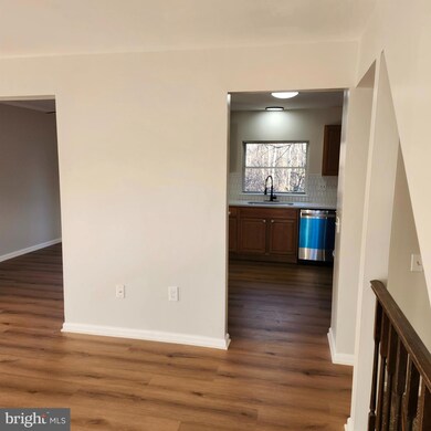 1872 Murdock Ct, Frederick, MD 21702 - photo 5