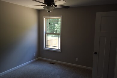 1526 S Spring St, Manchester, TN 37355 - photo 4