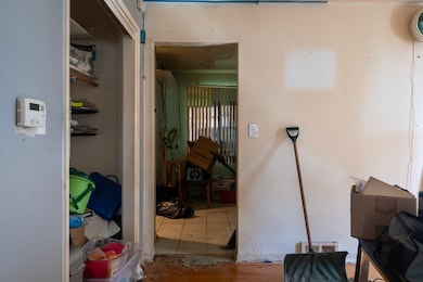 1542 W Fargo Ave unit A, Chicago, IL 60626 - photo 7