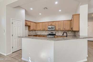4-921309808-08 Kitchen 4