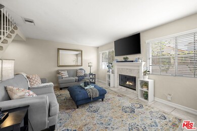 18987 Gault St, Reseda, CA 91335 - photo 6