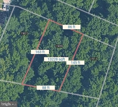 1909 Knoll Dr, Oxon Hill, MD 20745 - photo 5