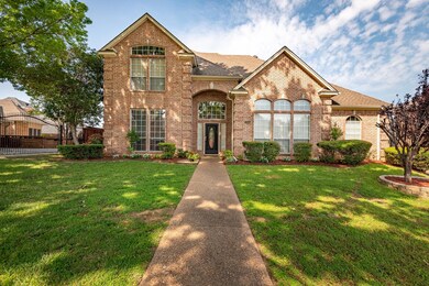 2805 Walnut Ln, Hurst, TX 76054 - photo 2