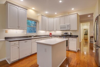 3 Pheasant Ln unit 88, Bedford, MA 01730 - photo 3