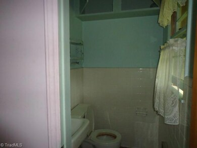 1196 Sheridan Dr, Asheboro, NC 27205 - photo 6