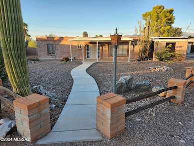 2156 W Window Rock Dr, Tucson, AZ 85745 - photo 6