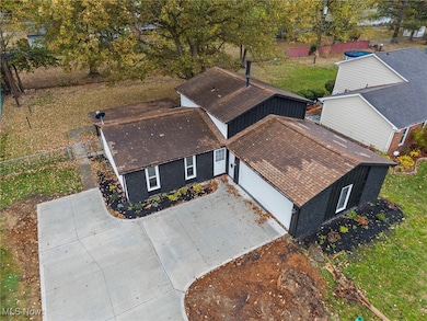 1423 Narragansett Blvd, Lorain, OH 44053 - photo 4