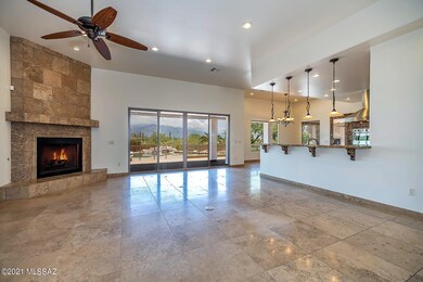 Great Room w/Fireplace #2