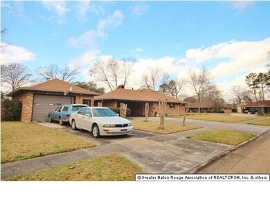 Large Corner Lot, Extra Garage Space