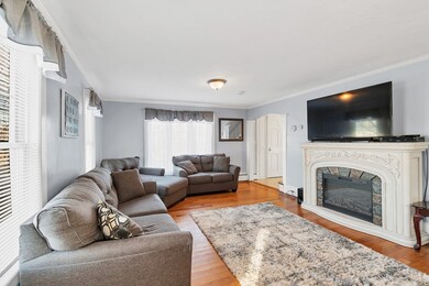 175 Pleasant St, South Grafton, MA 01560 - photo 4
