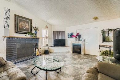 2281 Los Feliz St, Las Vegas, NV 89156 - photo 7