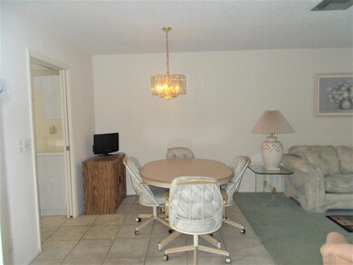 2591 Emory Dr W unit K, West Palm Beach, FL 33415 - photo 4