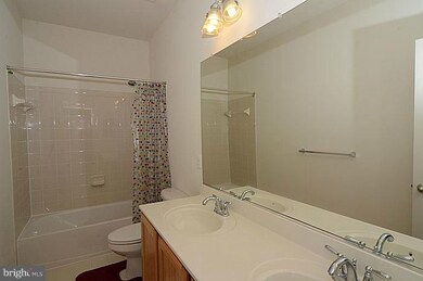 23117 Mistflower Dr, Clarksburg, MD 20871 - photo 6