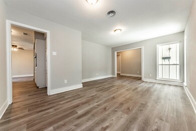 1602 Bayou Dr, Alvin, TX 77511 - photo 7