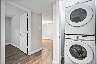 3412 Graustark St unit 7, Houston, TX 77006 - photo 6