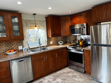 14 Gould St, North Reading, MA 01864 - photo 4