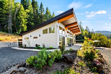 24100 E Evans Creek Rd, White City, OR 97503 - photo 6