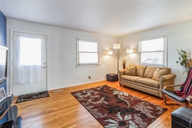 803 E 14th St N, Newton, IA 50208 - photo 5