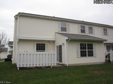 26155 Hawthorne Ct unit 9B, Olmsted Falls, OH 44138 - photo 2