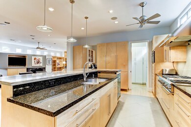 839 Arlington St, Houston, TX 77007 - photo 7