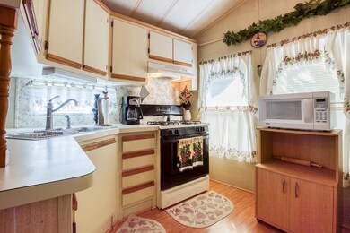 8 Pond View Rd unit 423, Freedom, NH 03836 - photo 4