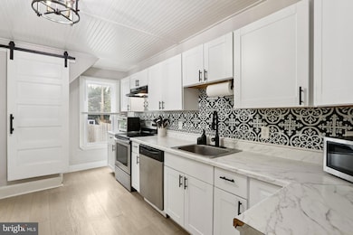 418 Walnut St, Pottstown, PA 19464 - photo 7