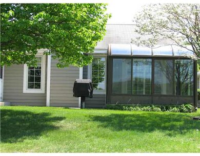 18471 Spring Beach Dr, South Bend, IN 46637 - photo 5