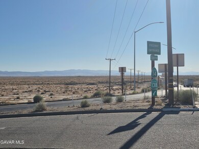 0 unit 25005858, Lancaster, CA 93536 - photo 6