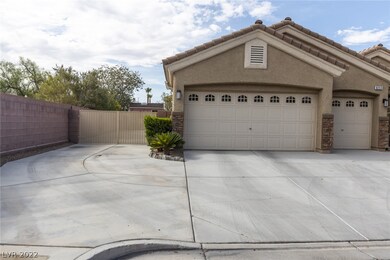 3 car garage