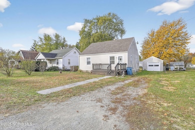 932 Cresceus Rd, Oregon, OH 43616 - photo 3