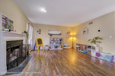 2 Railroad Ave, Middletown, NJ 07748 - photo 7